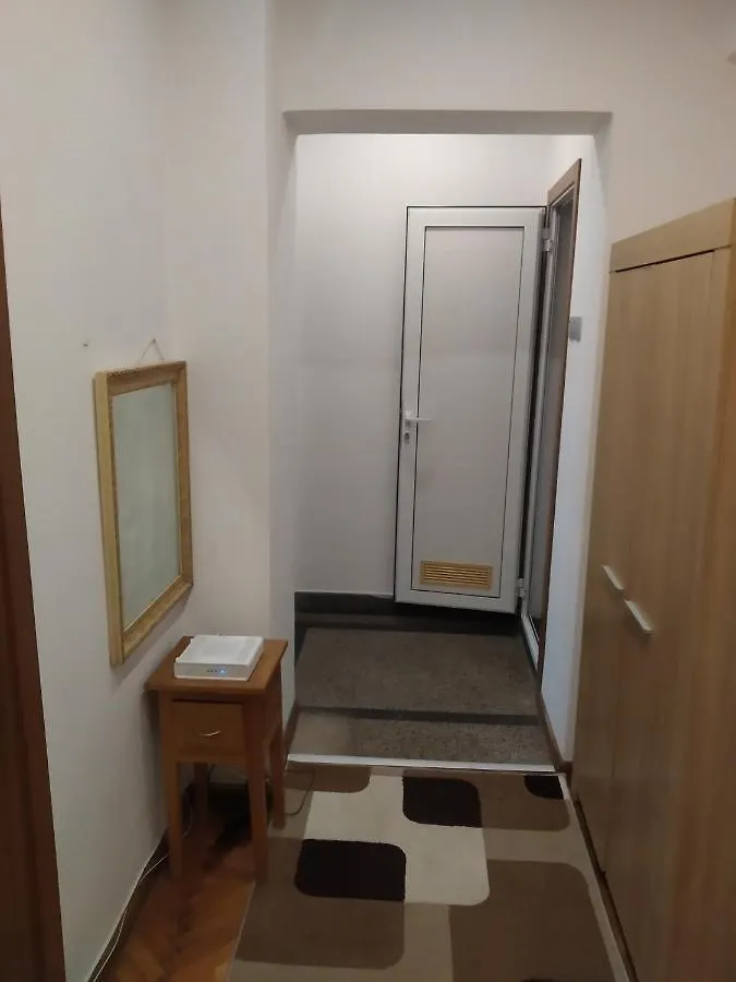 Ferienwohnung 27 Юли 3 Бюджет Warna Apartment